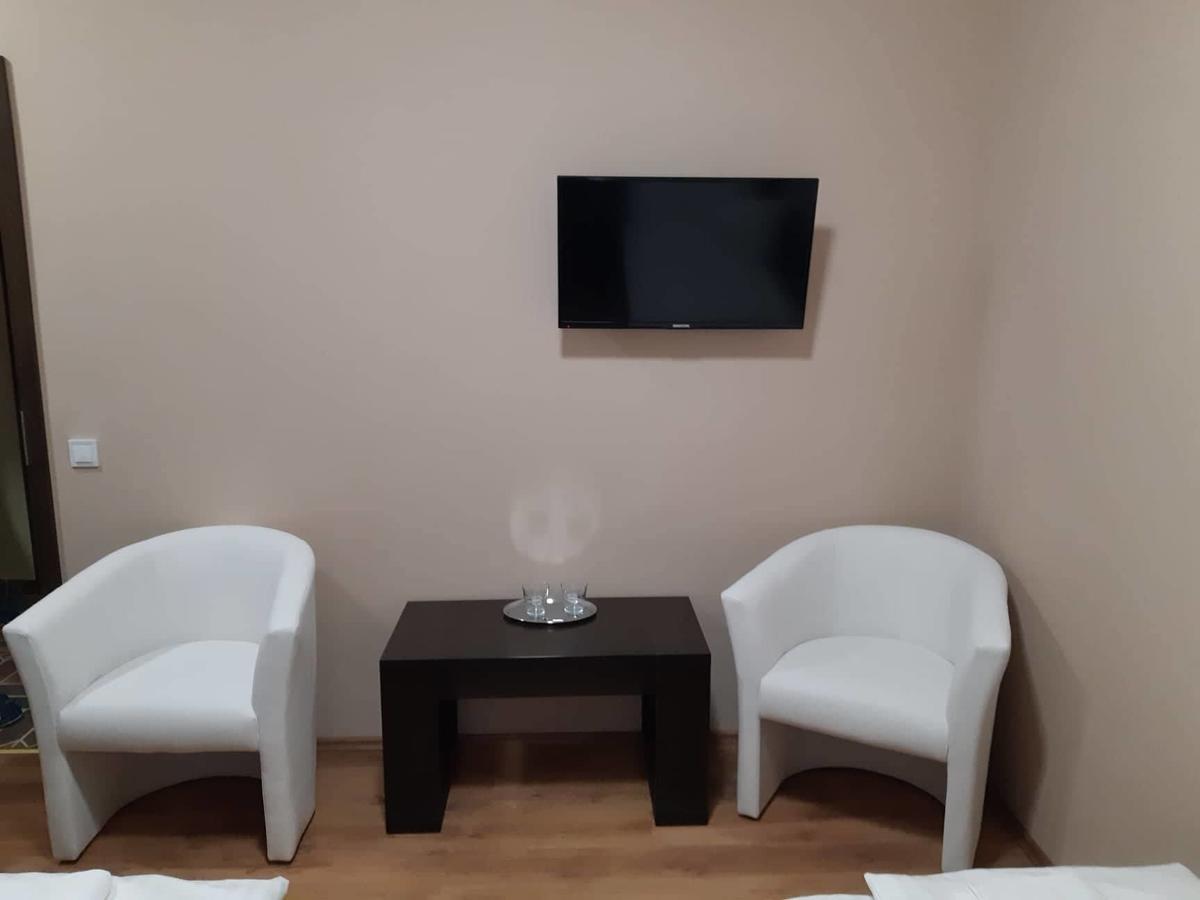 Hotel Pazonyi Fogado Es Etterem Nyírpazony Zewnętrze zdjęcie